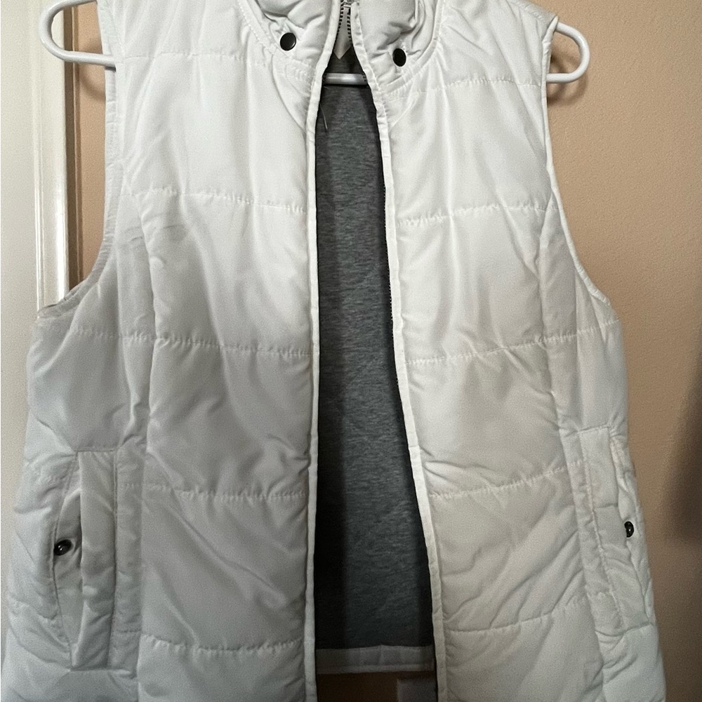 Warm , women’s vest